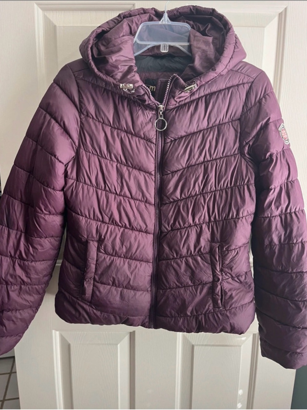 Women's Quilted Hooded Puffer Jacket - Deep Plum